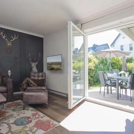 The Deluxe - Exklusive Ausstattung, Bestlage Zwischen Skikarussell Und Marktplatz, Eigener Garten, Ski- Und Fahrradraum, Ruhige Suedausrichtung, Wlan, Hundefreundlich * Winterberg