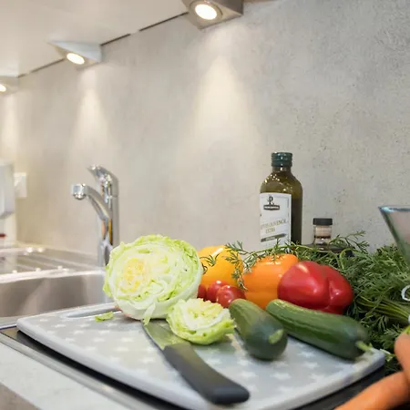 Appartement The Deluxe - Exklusive Ausstattung, Bestlage Zwischen Skikarussell Und Marktplatz, Eigener Garten, Ski- Und Fahrradraum, Ruhige Suedausrichtung, Wlan, Hundefreundlich Winterberg