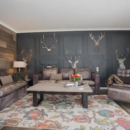 The Deluxe - Exklusive Ausstattung, Bestlage Zwischen Skikarussell Und Marktplatz, Eigener Garten, Ski- Und Fahrradraum, Ruhige Suedausrichtung, Wlan, Hundefreundlich *