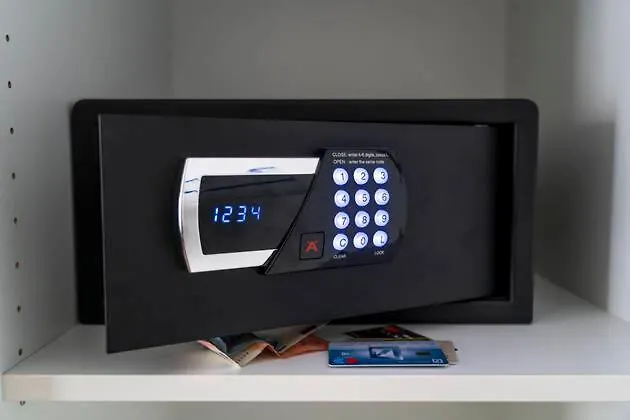 The Deluxe: Ski-to-market Luxury With Garden Winterberg