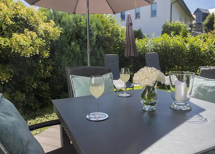 The Deluxe: Ski-to-market Luxury With Garden *