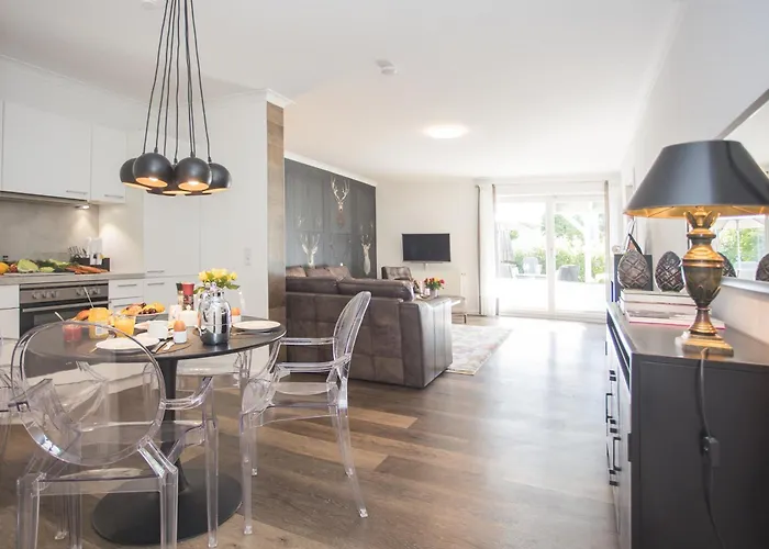 The Deluxe: Ski-to-market Luxury With Garden * Winterberg